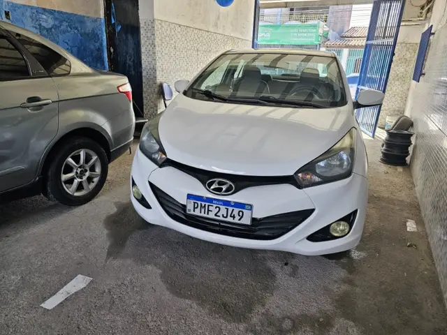 Carro Hyundai HB20S 2015 1.6 Comfort Plus (Aut) (Flex)