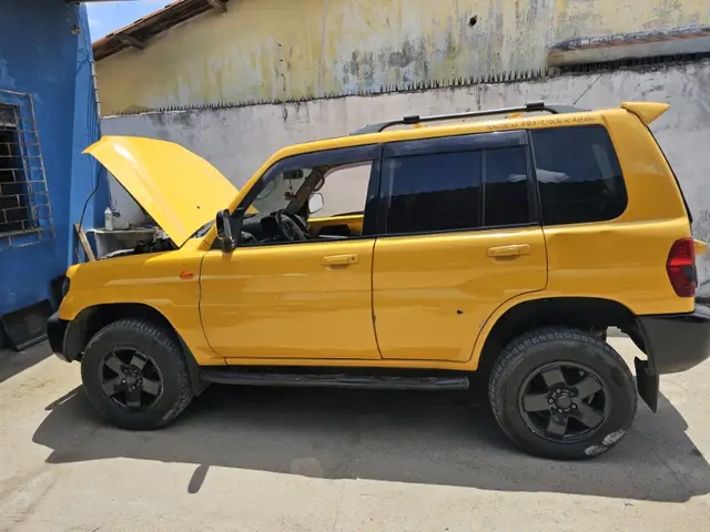 Carro Mitsubishi Pajero TR4 2005 2.0 16V (aut)