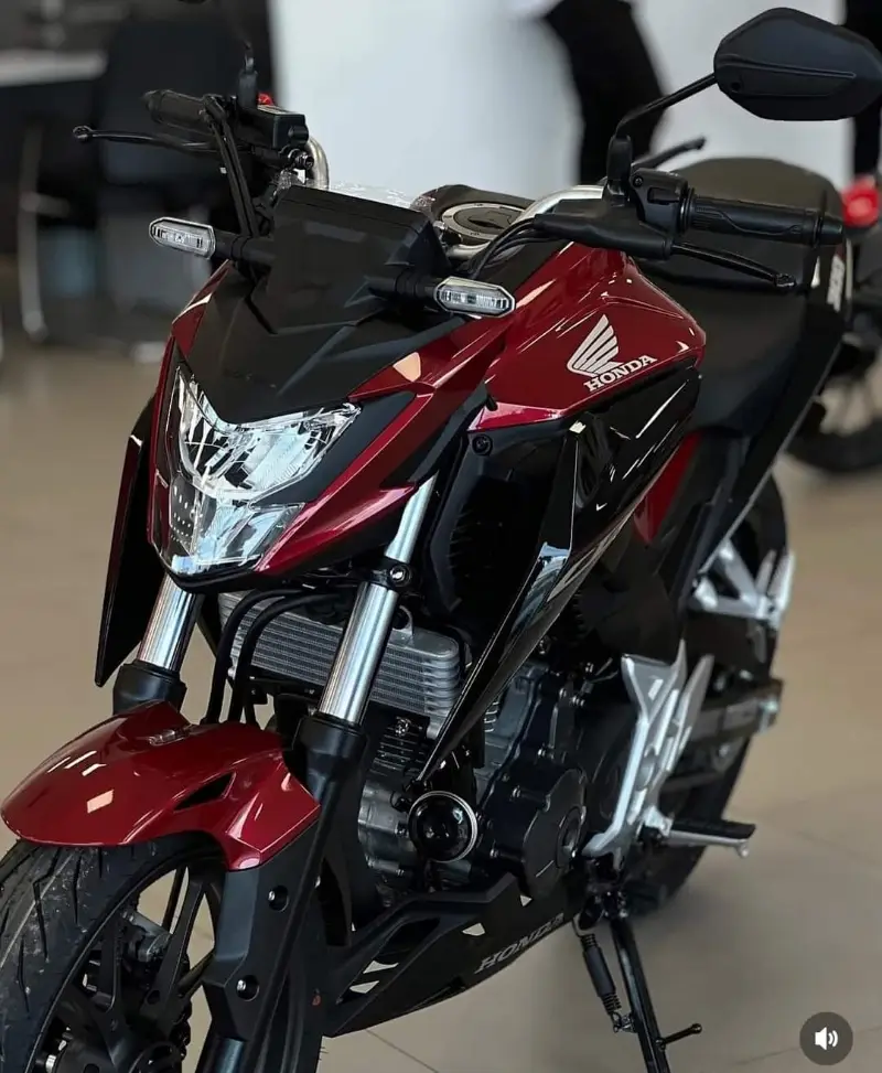 Honda CB 300F Twister (CBS)