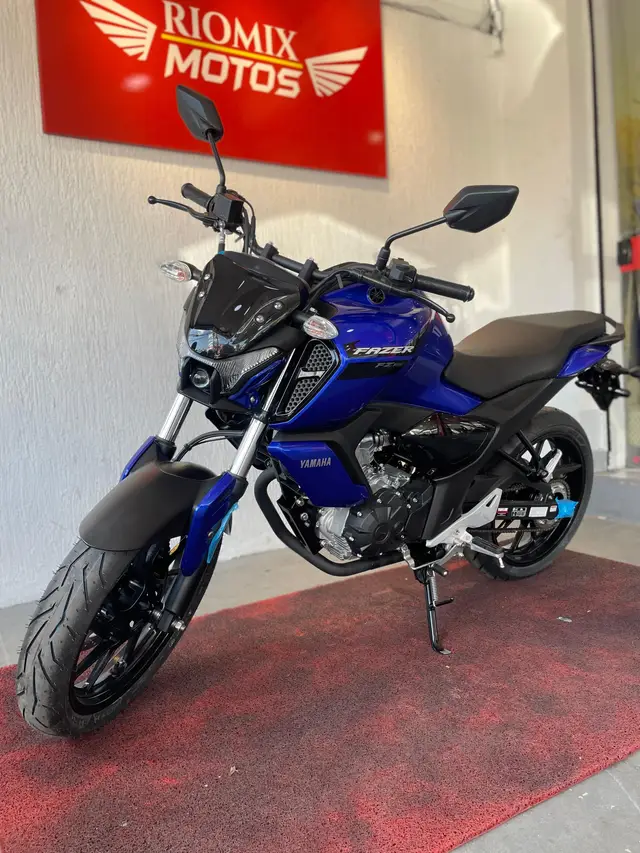 Carro Yamaha Fazer FZ15 2024 ABS