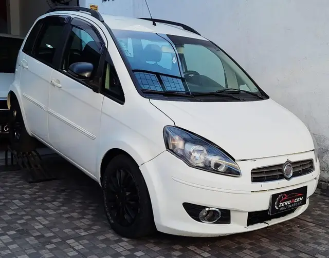 Carro Fiat Idea 2012 Essence 1.6 16V E.TorQ (Flex)
