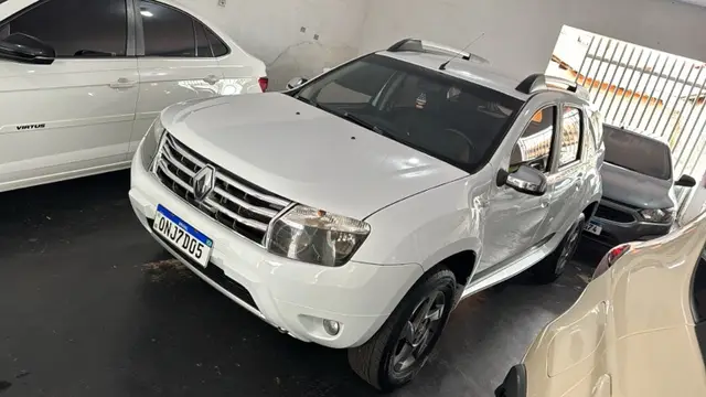 Carro Renault Duster 2014 1.6 16V Dynamique (Flex)