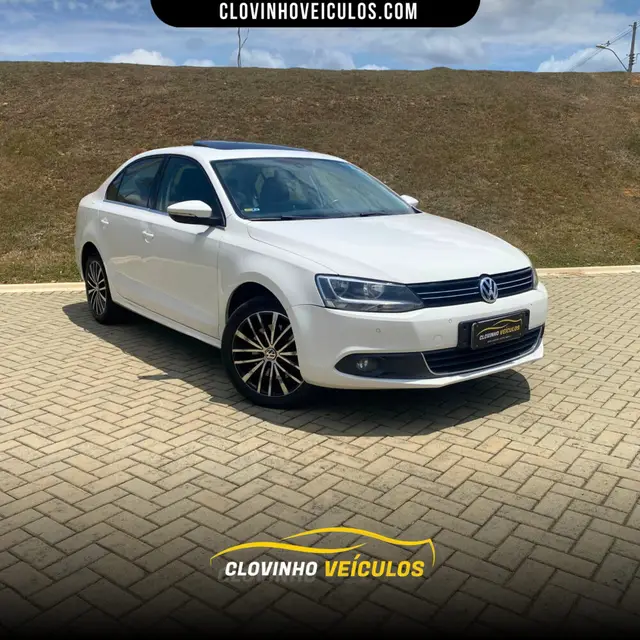 Carro Volkswagen Jetta 2012 2.0 TSI Highline DSG