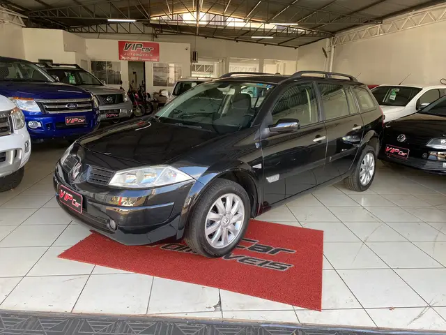 Carro Renault Megane Grand Tour 2011 Mégane Grand Tour Dynamique 1.6 16V (flex)