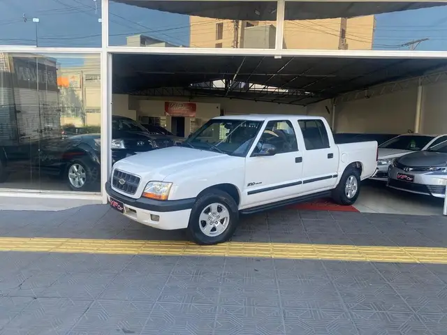 Carro Chevrolet S10 Cabine Dupla 2001 S10 Barretos STD 4x2 2.8 (Cab Dupla)