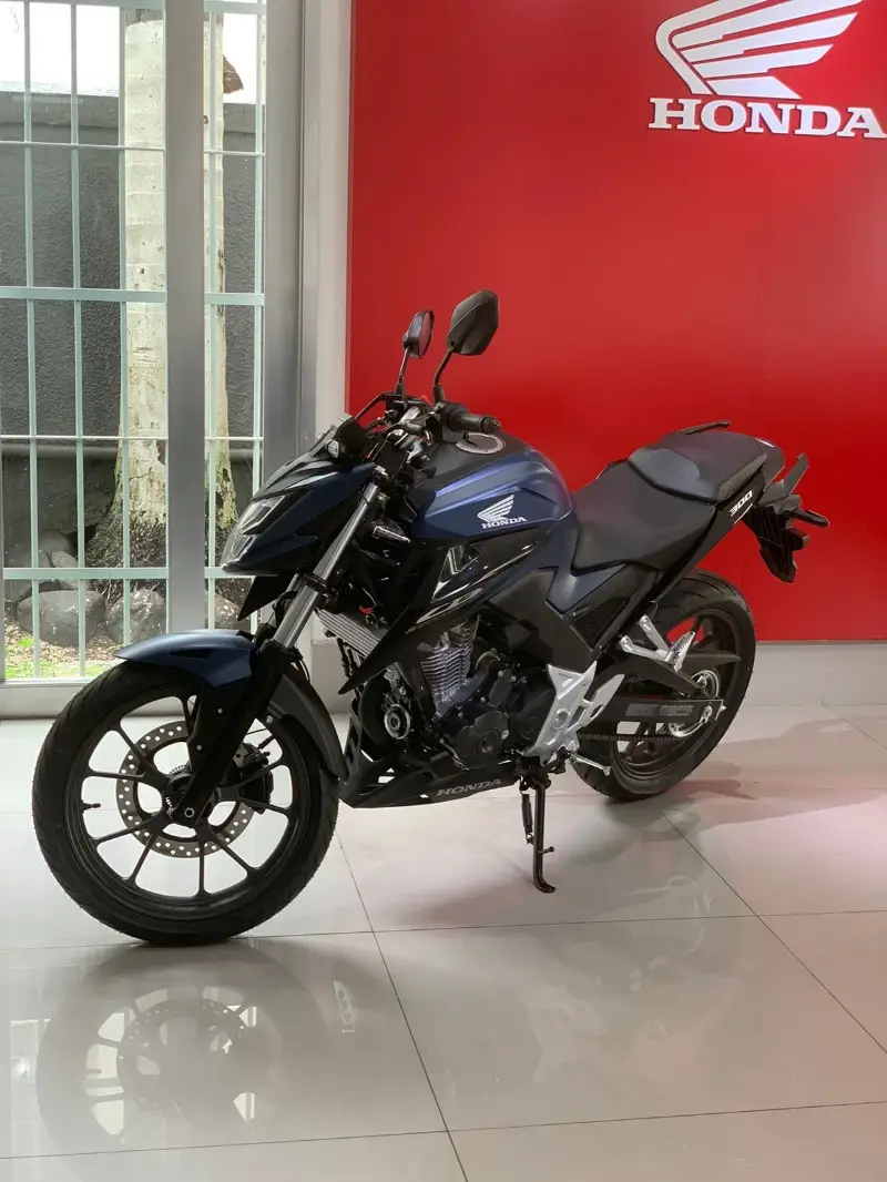 Honda CB 300F Twister (ABS)