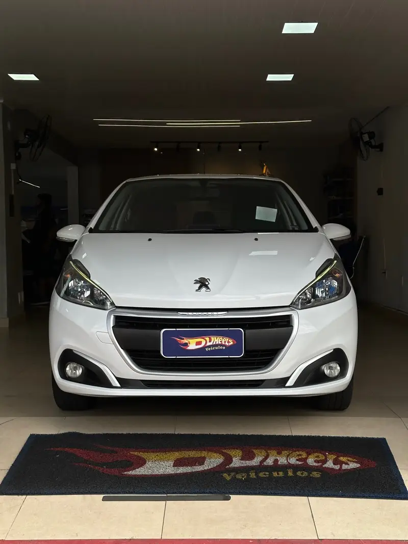Peugeot 208 Active Pack 1.6 16V (Flex) (Aut)