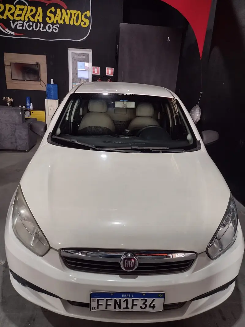 Fiat Grand Siena Tetrafuel 1.4 8V