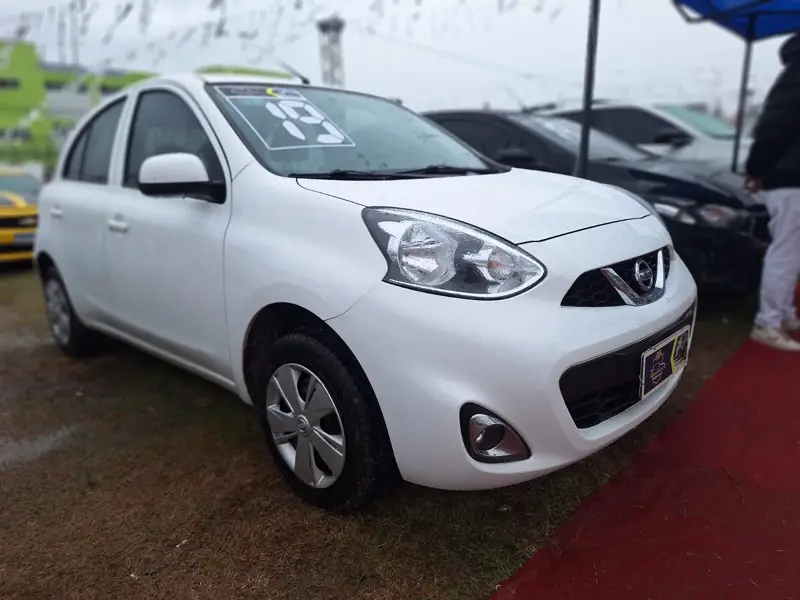 Nissan March 1.0 12V S (Flex)