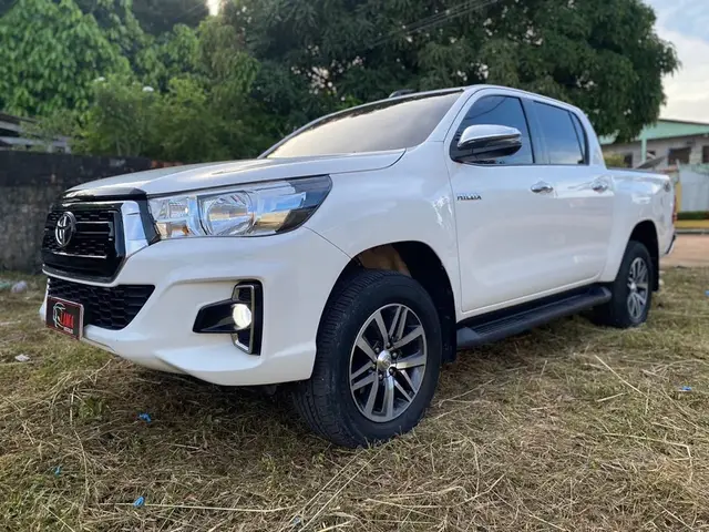 Carro Toyota Hilux Cabine Dupla 2019 Hilux 2.8 TDI SRV CD 4x4 (Aut)