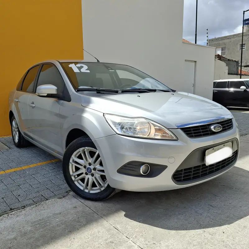 Ford Focus Sedan GLX 2.0 16V (Flex)