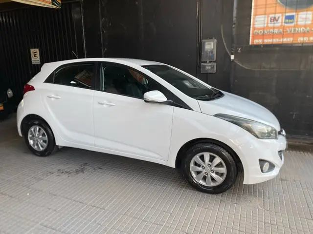 Carro Hyundai HB20 2013 C.Style/C.Plus 1.6 Flex (Aut.)