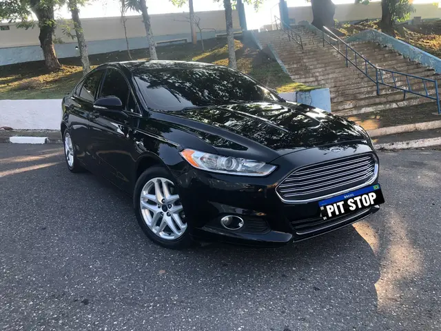 Carro Ford Focus Sedan 2016 Titanium Plus 2.0 PowerShift (Aut)