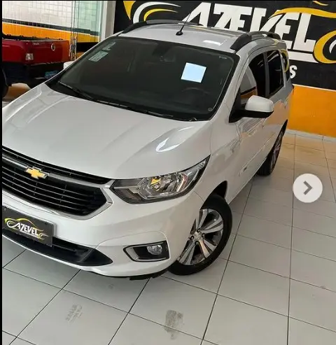 Carro Chevrolet Spin 2023 Premier 1.8 (Aut.)