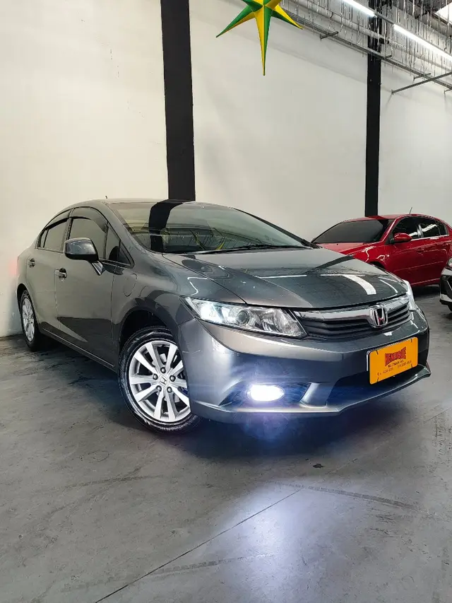 Carro Honda Civic 2014 New  LXS 1.8 16V i-VTEC (Flex)