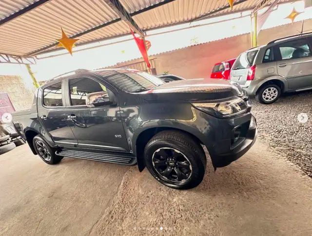 Carro Chevrolet S10 Cabine Dupla 2022 S10 2.8 CTDI High Country 4WD (Cabine Dupla) (Aut)