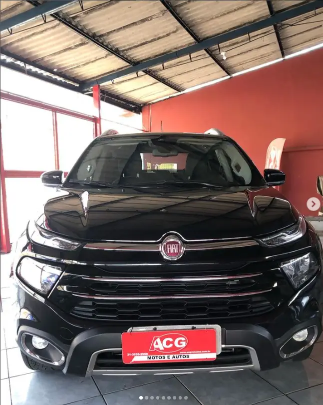 Fiat Toro Volcano 2.4 AT9 4x2 (Flex)