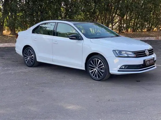 Volkswagen Jetta 2.0 TSI Highline DSG