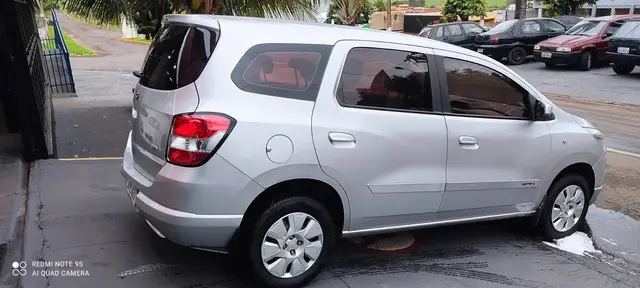 Carro Chevrolet Spin 2014 LT 5S 1.8 (Flex)