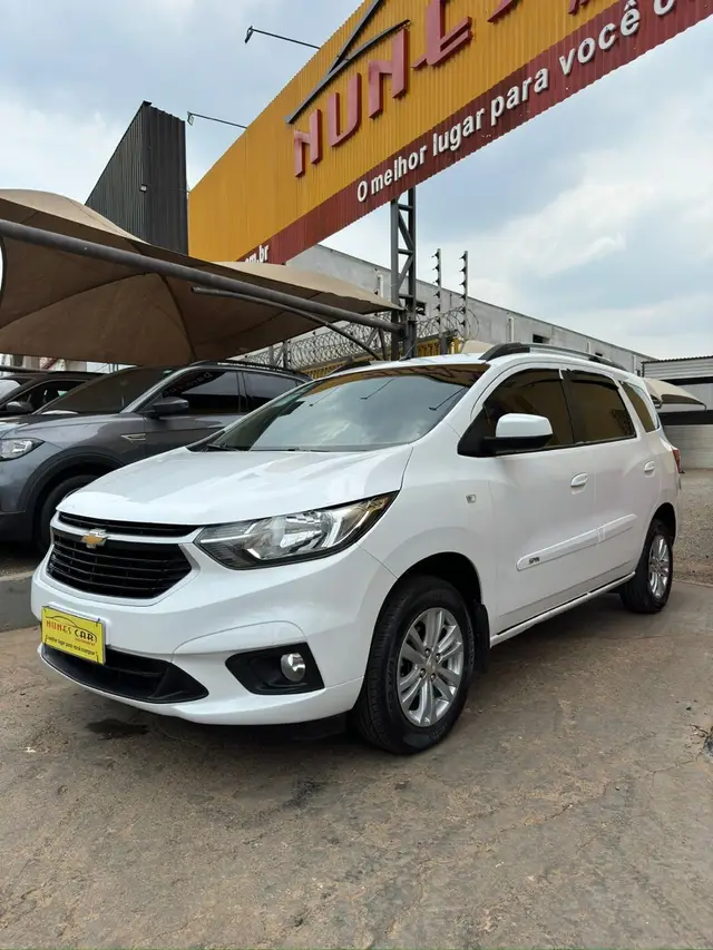 Carro Chevrolet Spin 2023 LT 1.8 (Aut.)