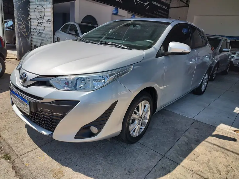 Toyota Yaris 1.3 XL CVT (Flex)