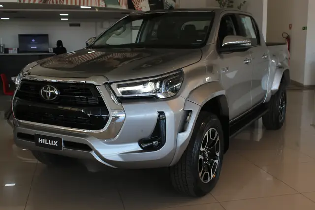 Carro Toyota Hilux Cabine Dupla 2025 SRX Plus 4x4 2.8 Diesel