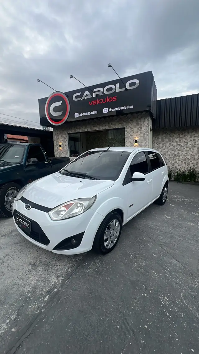 Carro Ford Fiesta Hatch 2013 SE Rocam 1.6 (Flex)