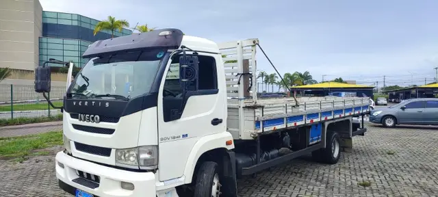 Carro Iveco Vertis 2015 HD 90V18