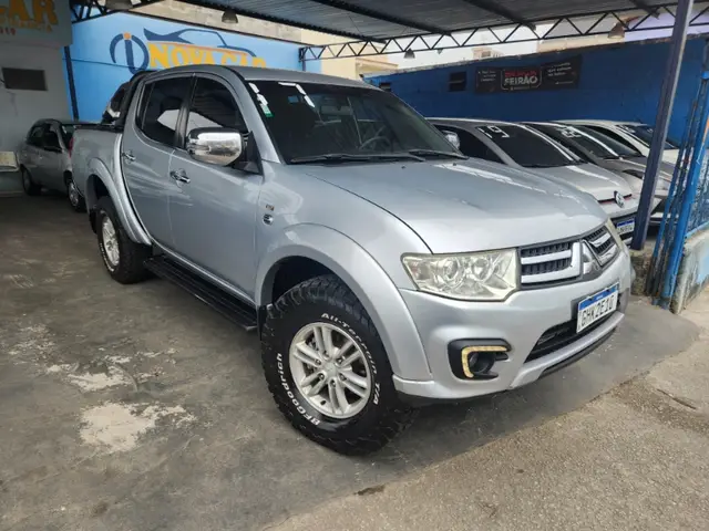 Carro Mitsubishi L200 Triton Sport 2017 3.2 DID-H HPE 4WD (Aut)