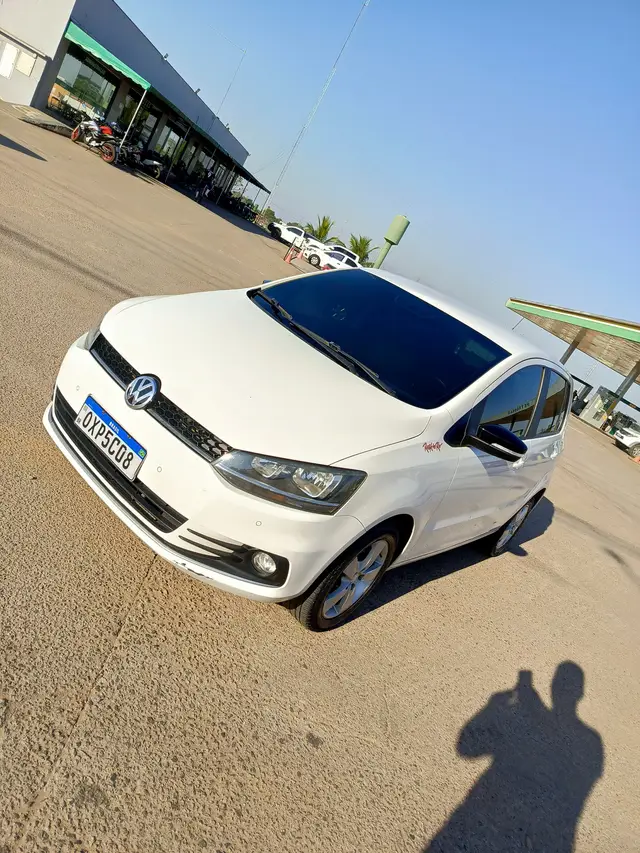 Carro Volkswagen Fox 2016 1.6 MSI Rock in Rio (Flex)