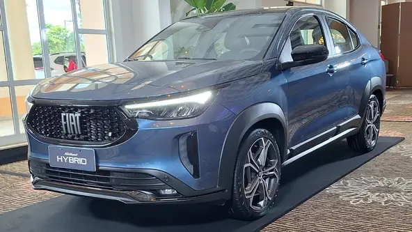 SUVs compactos, Fastback e Pulse estreiam motorização híbrida na marca italiana 