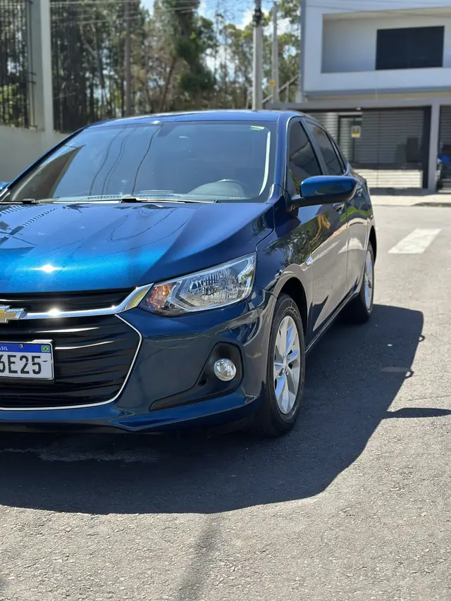 Carro Chevrolet Onix Plus 2020 1.0 LTZ Turbo Flex (Aut)