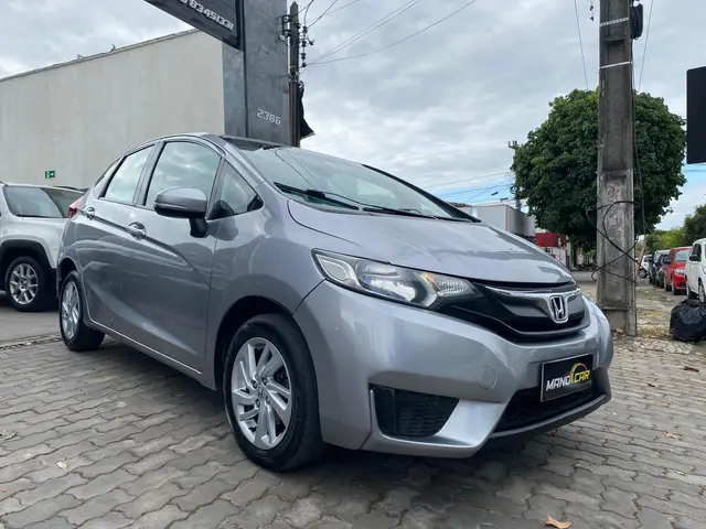 Carro Honda Fit 2017 1.5 16v LX CVT (Flex)