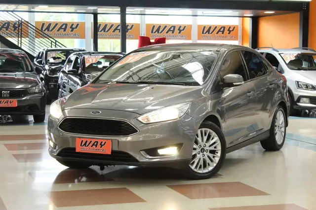 Carro Ford Focus Sedan 2017 SE 2.0 PowerShift