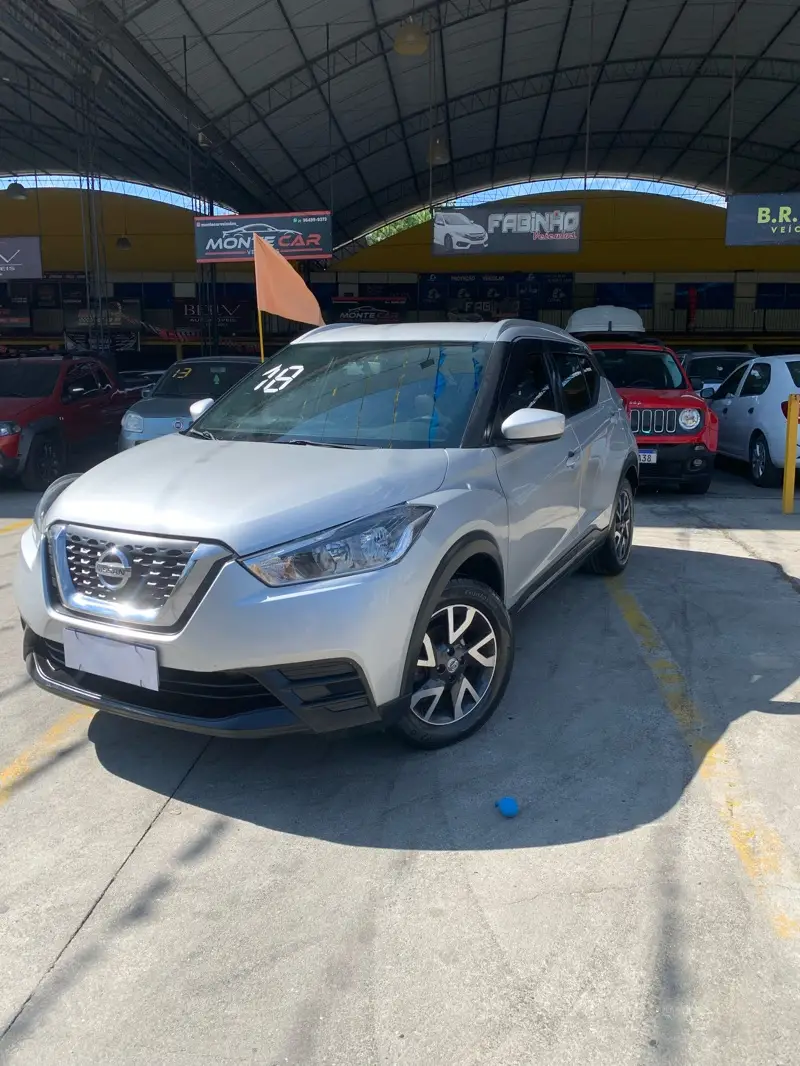 Nissan Kicks 1.6 S (Flex)