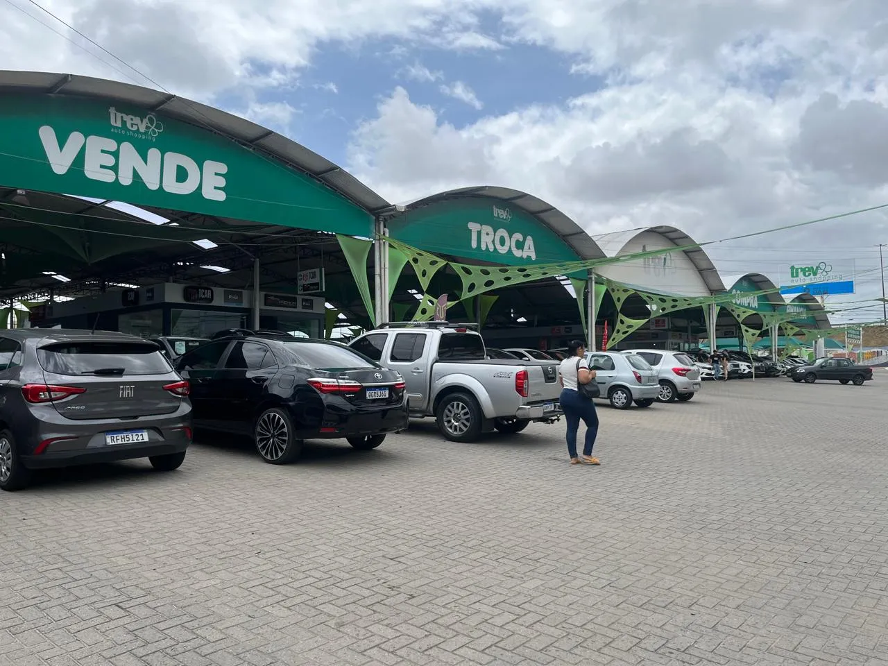 Fachada da loja Veículos à venda em Trevo Auto Shopping - João Pessoa - PB | Mobiauto
