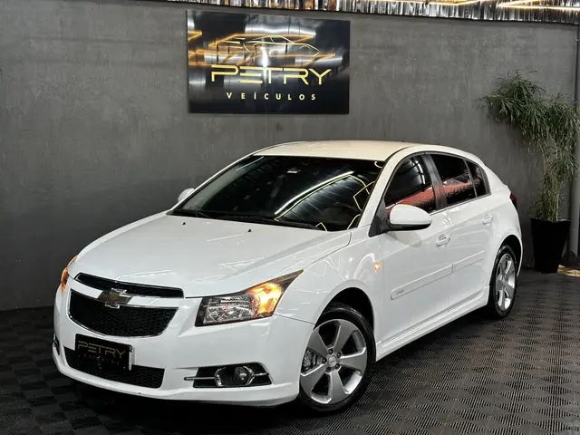 Carro Chevrolet Cruze Sport6 2013 LT 1.8 16V Ecotec (Flex)