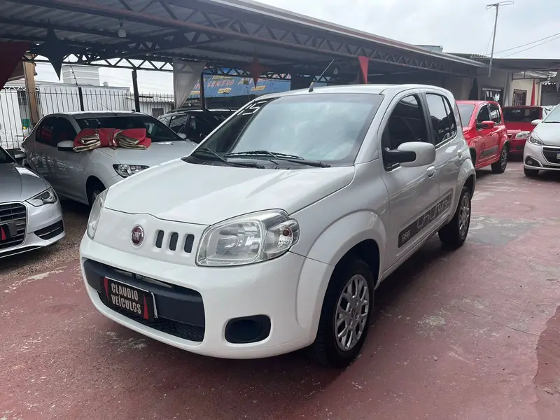 Fiat Uno Vivace 1.0 8V (Flex) 4p