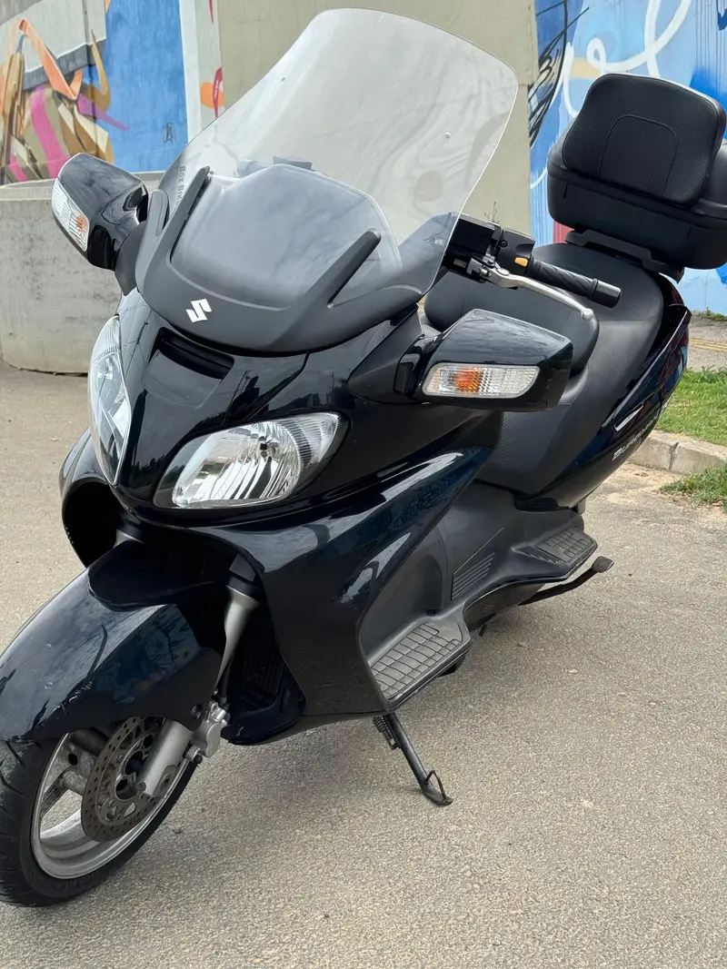 Suzuki Burgman 650