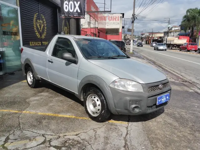 Carro Fiat Strada 2018 Hard Working 1.4 (Flex) (Cabine Simples)