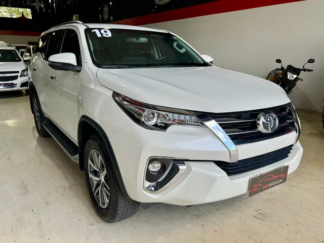 Carro Toyota SW4 2019 2.8 TDI SRX 7L 4x4 (Aut) (Diesel)