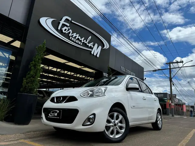 Carro Nissan March 2017 1.0 12V SV (Flex)