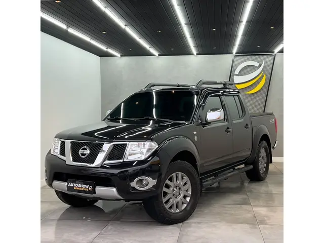 Carro Nissan Frontier 2013 SL 2.5 TD CD 4x4 (aut)