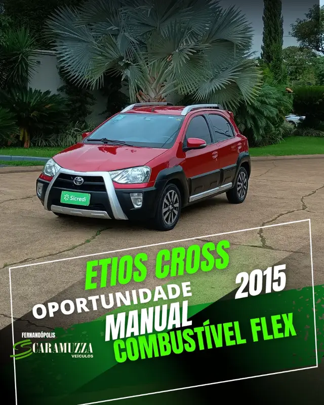 Carro Toyota Etios 2015 Cross 1.5 (Flex)