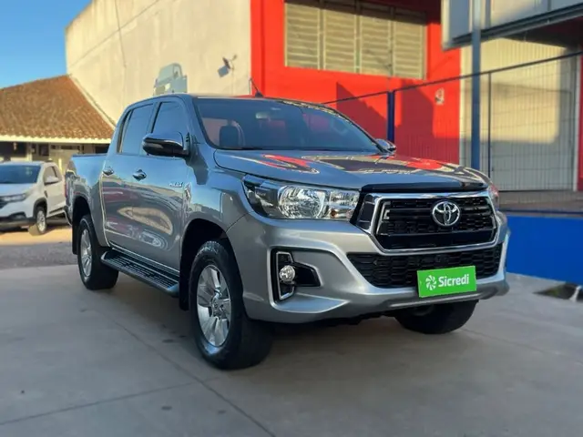 Carro Toyota Hilux Cabine Dupla 2019 Hilux 2.8 TDI CD SR 4x4 (Aut)