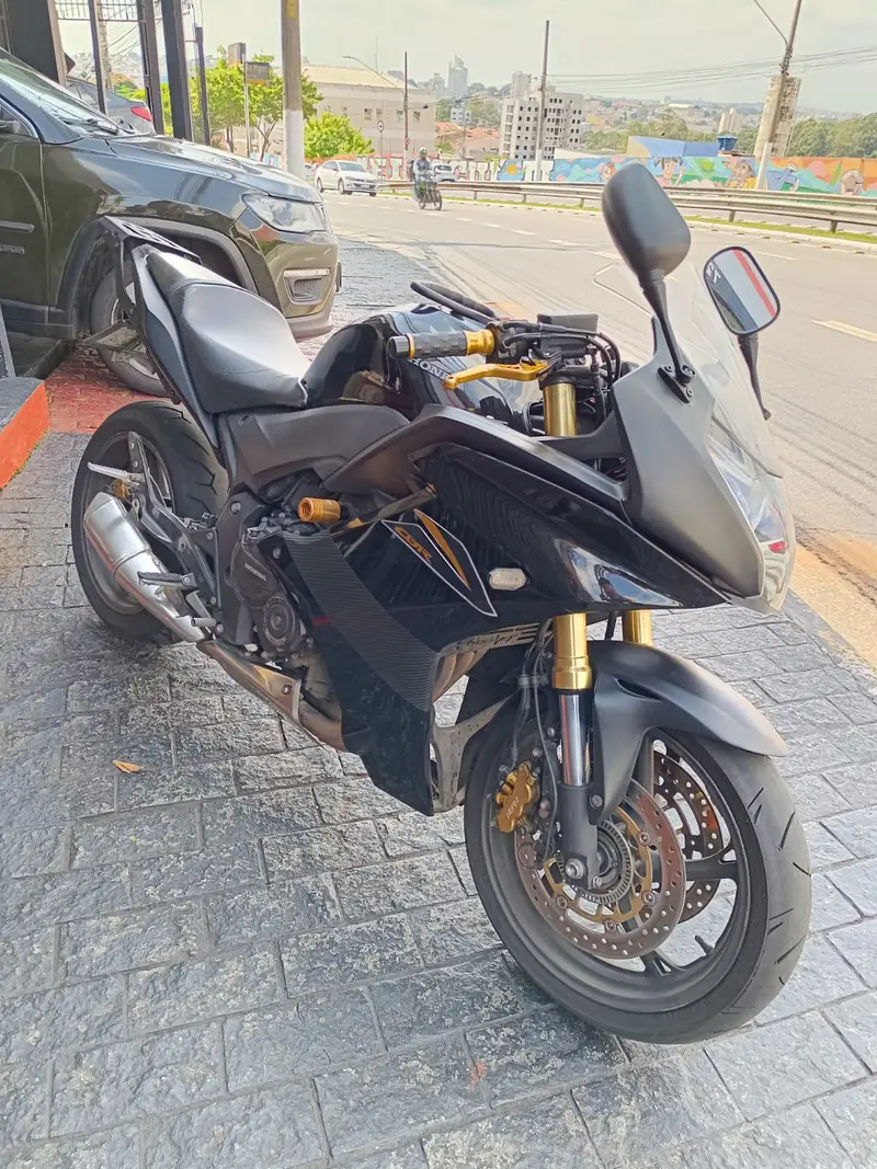 Honda CBR 600 F (Standard)