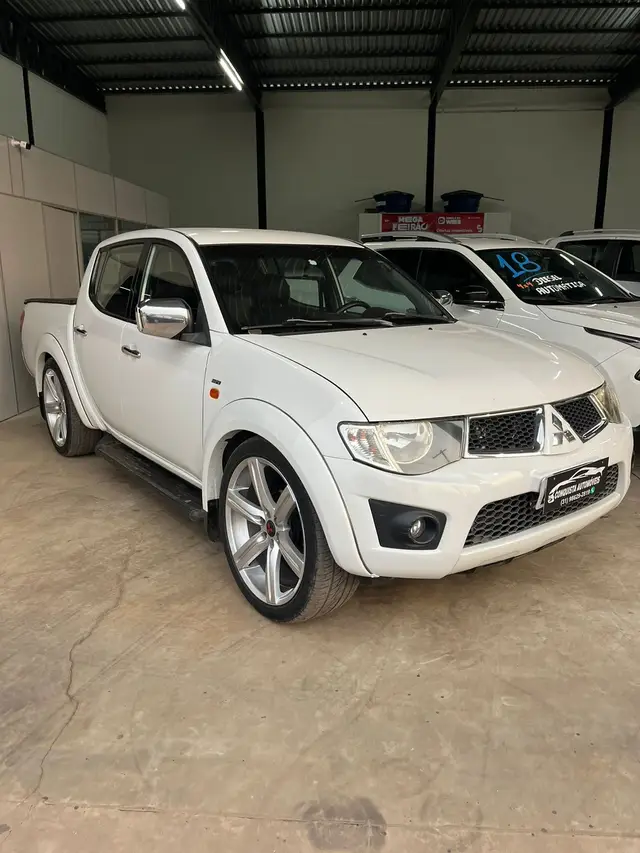 Carro Mitsubishi L200 Triton Sport 2012 3.5 V6 (Flex) (Aut)