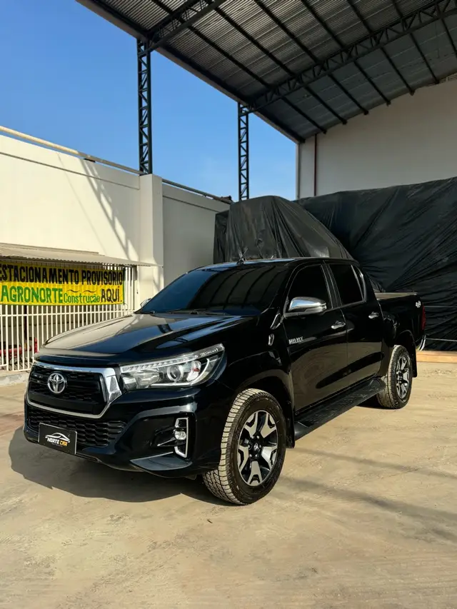 Carro Toyota Hilux Cabine Dupla 2019 Hilux 2.8 TDI CD SRX 50th 4x4 (Aut)