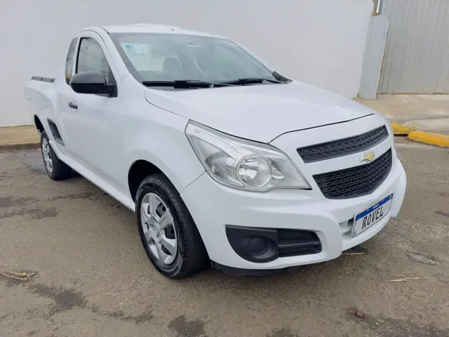 Carro Chevrolet Montana 2018 LS 1.4 (Flex)