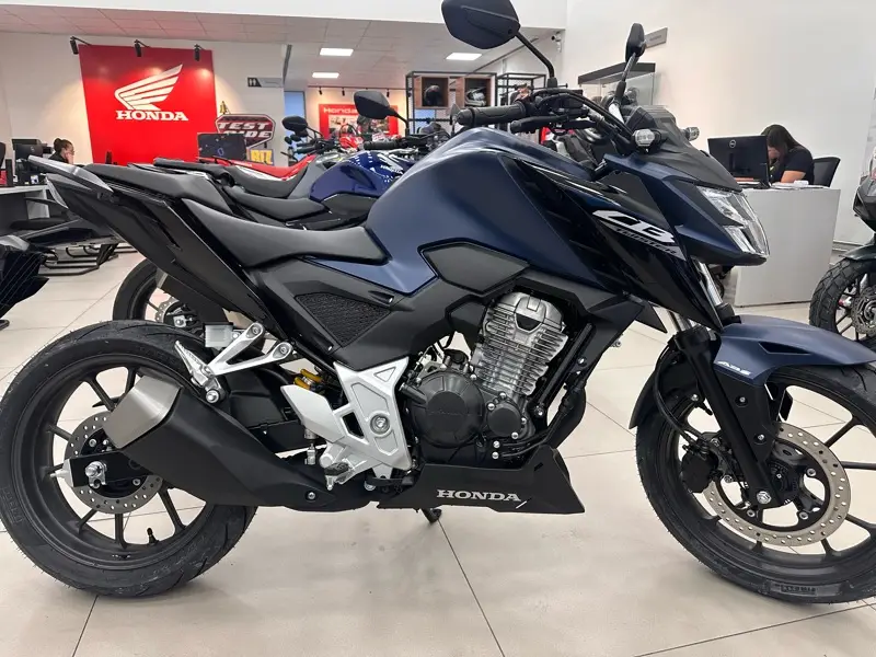 Honda CB 300F Twister (ABS)